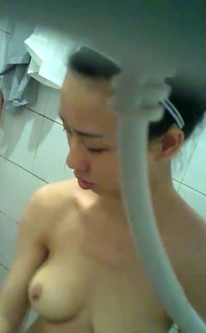 Voyeur24111902