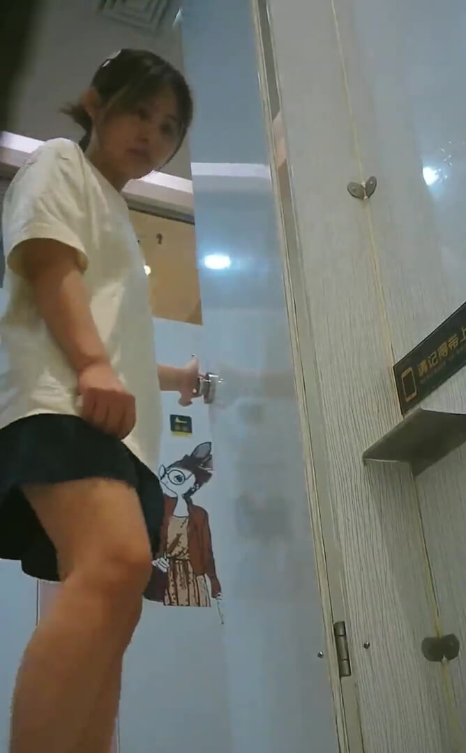 Voyeur25050502